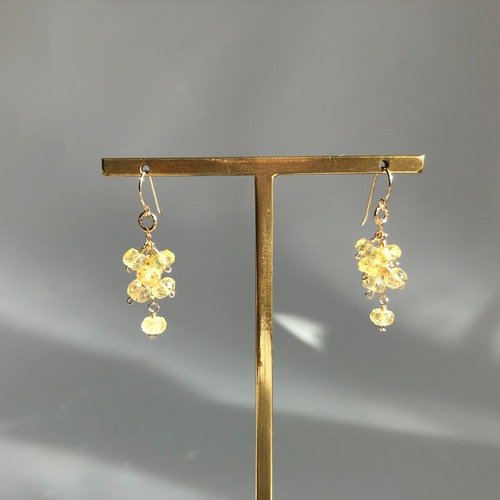 14kgf 〜ミモザの花〜レモンクォーツのピアス ピアス（フック