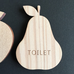 木製 アップル りんご 洋ナシ ラフランス ドア プレート トイレ マーク バスルーム ベッドルーム ウォール デコ 2枚目の画像