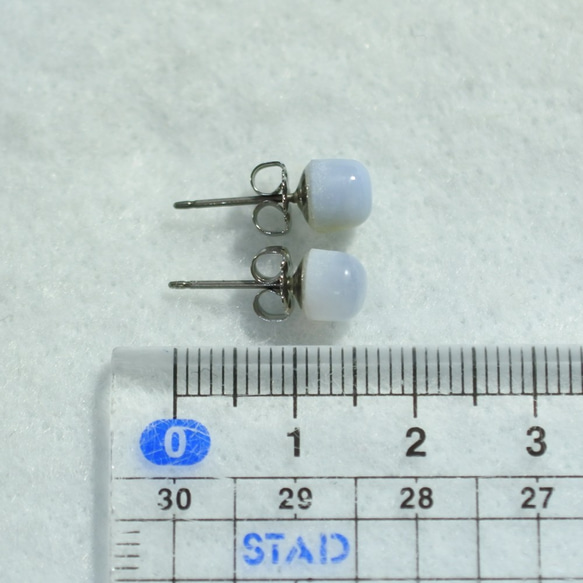 （1件/直銷）藍色蛋白石耳釘穿孔（6mm /鈦柱） 第5張的照片