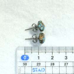 （1件）藍銅綠松石耳環（8毫米，鈦金屬柱） 第5張的照片