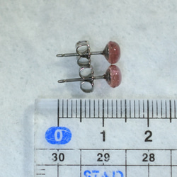 （1点もの）ピンクトルマリンのスタッドピアス（5mm・チタンポスト） 5枚目の画像