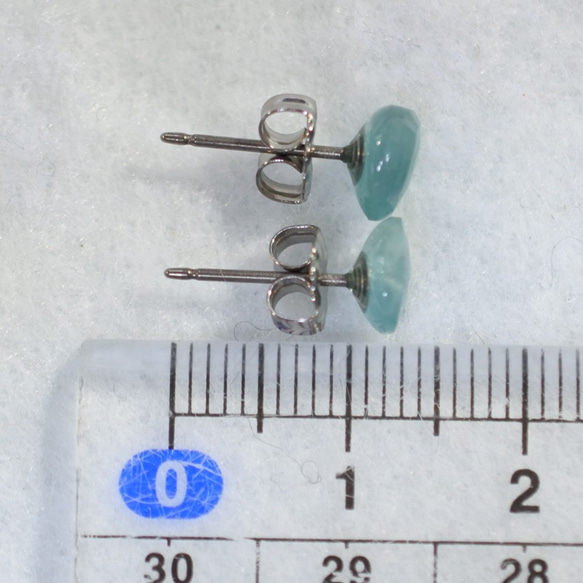 (1 件) Grandidierite 耳釘（自由成型鈦柱） 第5張的照片