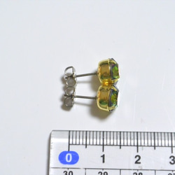 施華洛世奇 Rhea Chaton 耳環（8 毫米 Vitrail 中號鈦金屬柱） 第5張的照片