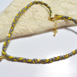 哈博泰國絲綢代碼與流動發光項鍊黃色 第1張的照片