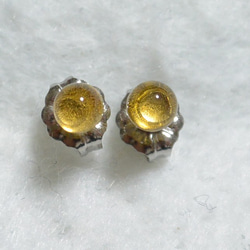 小黃水晶耳釘（4毫米·鈦柱） 第3張的照片