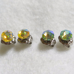 施華洛世奇小石頭集耳環（4.8毫米·水晶微光和微光橄欖石） 第3張的照片