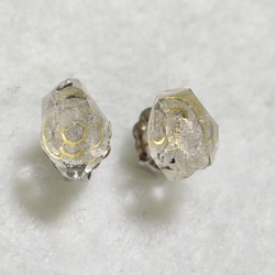 （1点もの）ハーキマーダイヤモンドのスタッドピアス・M（チタンポスト） 4枚目の画像
