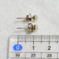（1分）珍貴蛋白石耳釘（4毫米·鈦柱） 第5張的照片