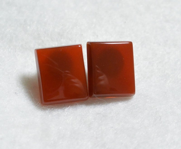（1分）紅瑪瑙·長方形耳釘（12×10毫米·鈦柱） 第2張的照片
