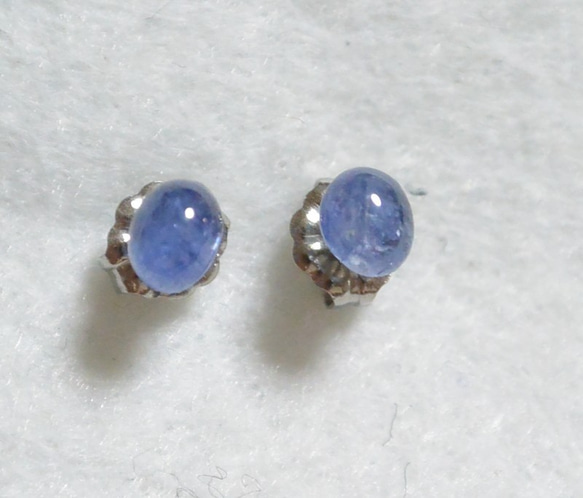 （1分）斯里蘭卡藍色藍寶石耳釘（5×4 mm·鈦柱） 第2張的照片
