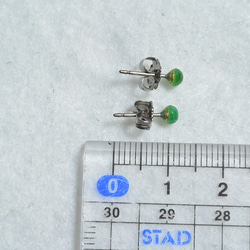（1分）來自讚比亞的綠寶石耳釘（3.5毫米·鈦柱） 第5張的照片