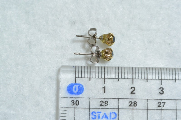 小號施華洛世奇耳環（4毫米·蒙大拿州） 第5張的照片