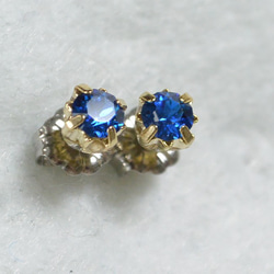 施華洛世奇小號耳環（4毫米，卡普里藍色） 第2張的照片