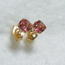 [新規格] 14 kgf耳環（4毫米）粉紅色托帕石圓面 第3張的照片