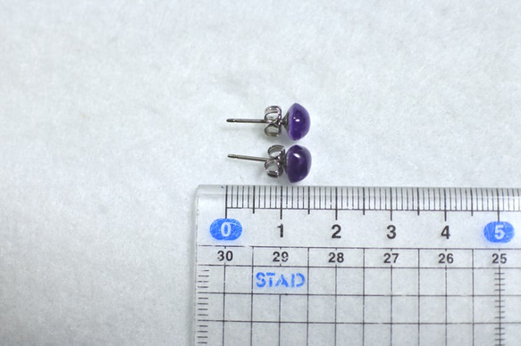 （一分）紫水晶耳釘（7毫米三角鈦柱） 第5張的照片