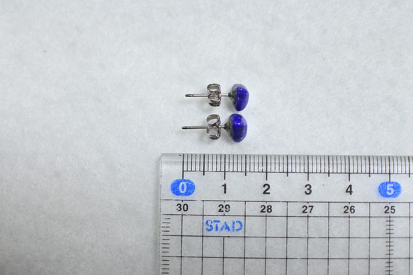 （一分）青金石耳環（7mm三角鈦柱） 第5張的照片