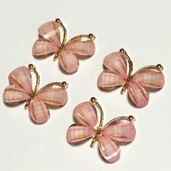 蝶のデコパーツ　ピンク 1枚目の画像