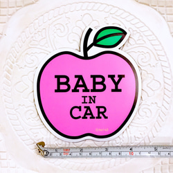 車用マグネット baby in car 「リンゴももいろ」 2枚目の画像
