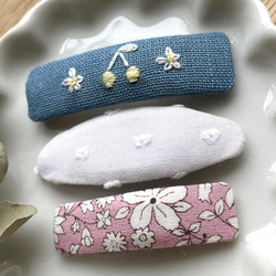 n.7 ぱっちんぴん ヘアピン ベビー キッズ 3本 セット 刺繍 花柄 リネン ハーフリネン 手刺繍 さくらんぼ 2枚目の画像