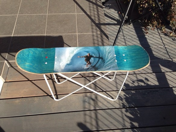 スケートボード サイドテーブル 椅子 2枚目の画像