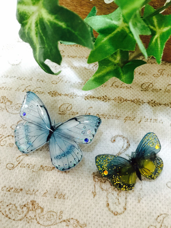 蝶々のブローチ 水色セット 1枚目の画像