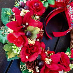 真っ赤なミニ薔薇とポインセチアのクリスマスリース 5枚目の画像
