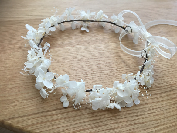 もこもこボリュームタイプこども用花冠 1枚目の画像