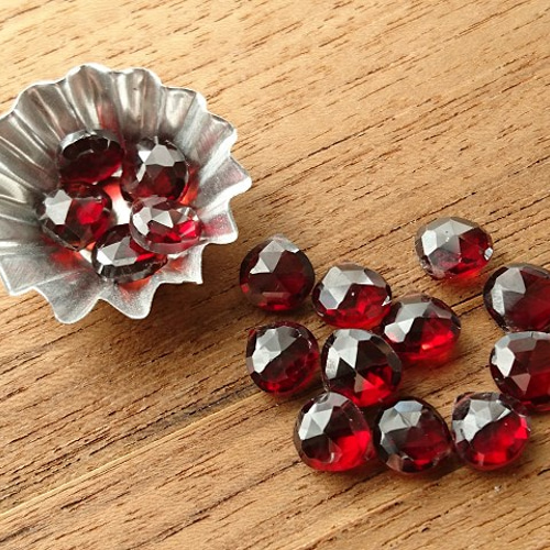 14kgf　モザンビークガーネットのひと粒雫チャーム 14kgf モザンビークガーネットのひと粒雫チャーム