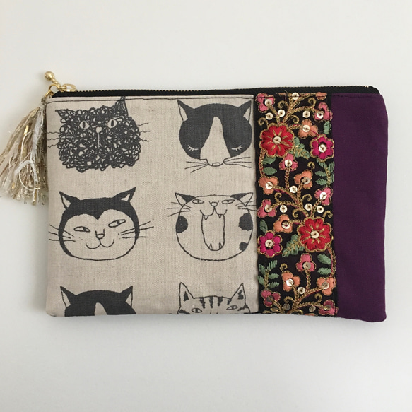 インド刺繍リボン フラットポーチ フェイクレザー カラビナ付き