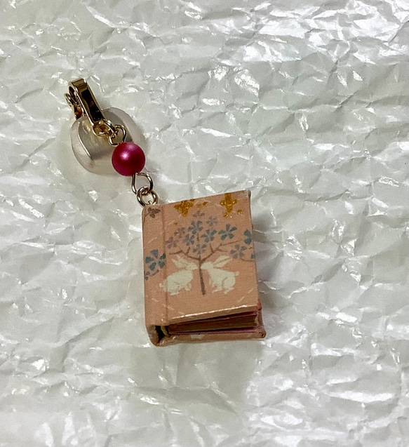 本が好き！とっても小さい豆本クリップ(花ならべ/merinomiコラボ) 1枚目の画像