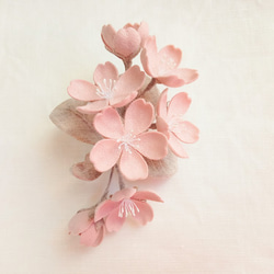 コットンリネンのコサージュ＊桜10.5cm（シェルピンク/亜麻色） 3枚目の画像