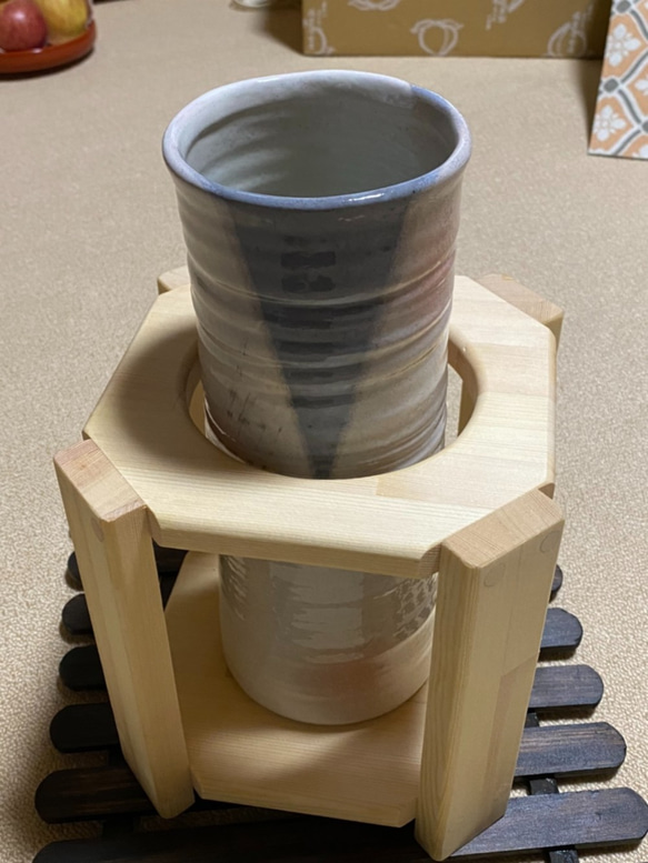 大人気・地震で倒れません。仏壇用　花瓶立て　倒れて困ってる方おりませんか？　どんなサイズでも作成させて頂きます。 ＃食器棚 ＃カップボード ＃テレビ台 ＃TVボード ＃テレビキャビネット ＃タンス ＃本棚 ＃調味料ラック ＃絵本棚 ＃ガーデニング