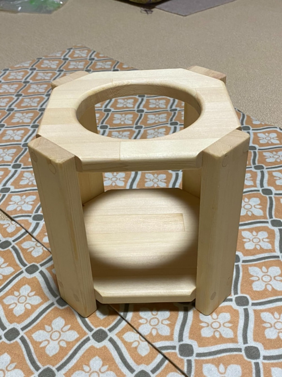 大人気・地震で倒れません。仏壇用　花瓶立て　倒れて困ってる方おりませんか？　どんなサイズでも作成させて頂きます。 ＃食器棚 ＃カップボード ＃テレビ台 ＃TVボード ＃テレビキャビネット ＃タンス ＃本棚 ＃調味料ラック ＃絵本棚 ＃ガーデニング