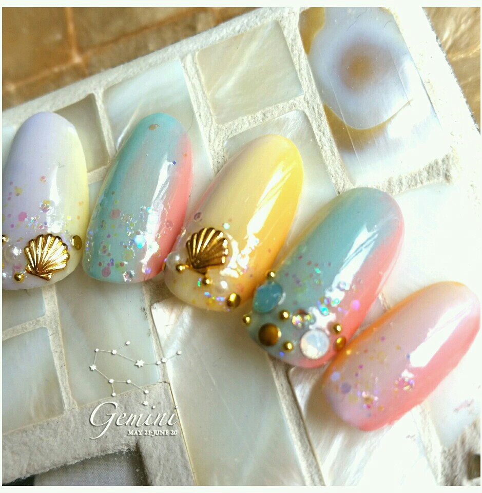 お客様完成品♡ ブルーグラデーションネイル ネイルチップ オーダーネイル ブルーグラデーションネイル お客様完成品♡ オーダーネイル ネイルチップ