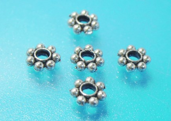 約100粒★6mｍ●シルバー17Ｇ●ロンデル 花座★金属パーツ 2枚目の画像