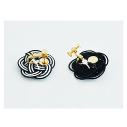 菜の花結びのイヤリング　-Zebra×Silver- 　■ピアス可■ 3枚目の画像