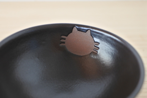 お茶碗小サイズ（黒）ねこ水玉【受注制作】 4枚目の画像