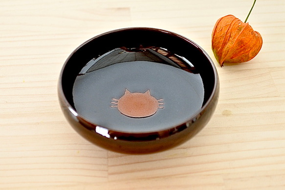 丸小鉢（茶）ねこ水玉【在庫有】 2枚目の画像