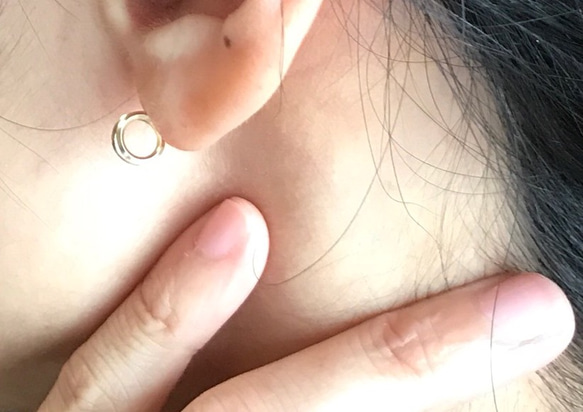 14kgf✴︎petit double circle スタッド ピアス 4枚目の画像