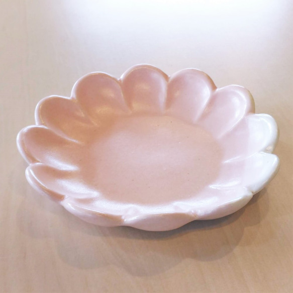 花形の取り皿（桜色） 2枚目の画像