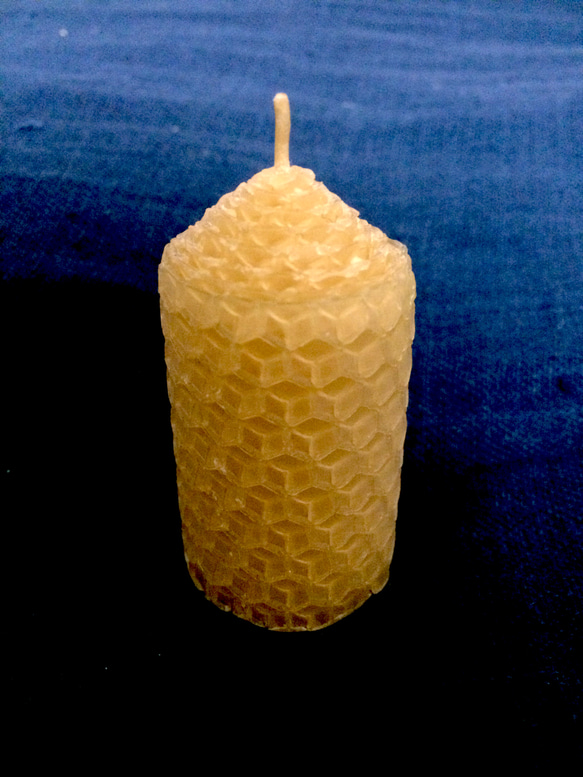 シンプルな蜜蝋キャンドル〈クレヨン型〉 2枚目の画像