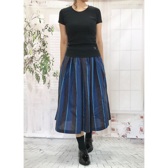 ナチュラル＊播州織ブルー&ブラックの大人ストライプ スカート 受注生産 2枚目の画像