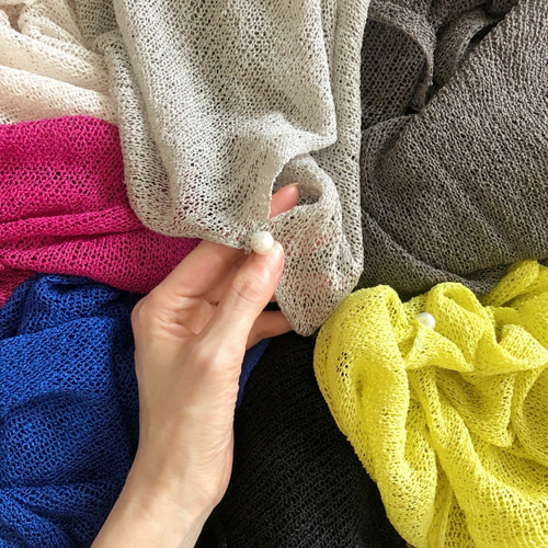 ISSEY MIYAKE 長袖カーディガン　ボレロ　青 ウール×絹　シルク 2 DOLMAN STRETCH PLEATS 2 – isseymiyake.com