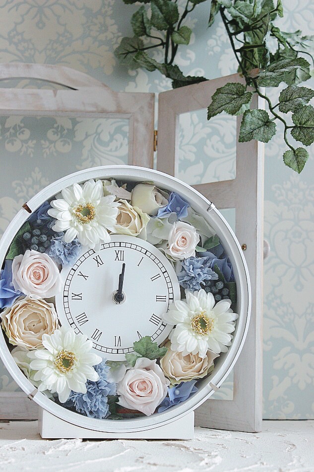 華のある時を刻む花時計＊ 在庫限りラスト‼︎ プリザーブドフラワーギフト