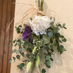 白紫陽花＆ユーカリスワッグ（長さ約40㎝） 3枚目の画像