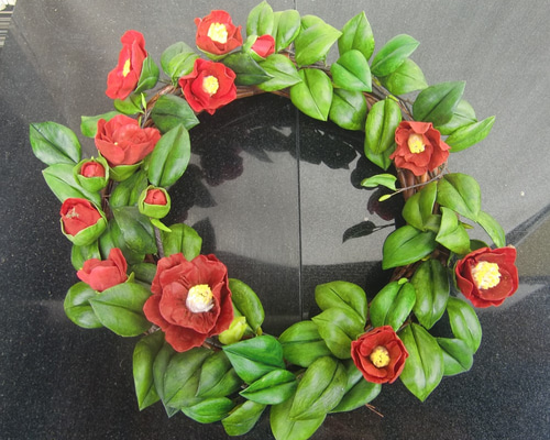 商品名【杏寿】poko❤ ピンク系*菊と椿のお正月リース造花フラワーリース 商品名【杏寿】poko❤ ピンク系*菊と椿のお正月リース造花