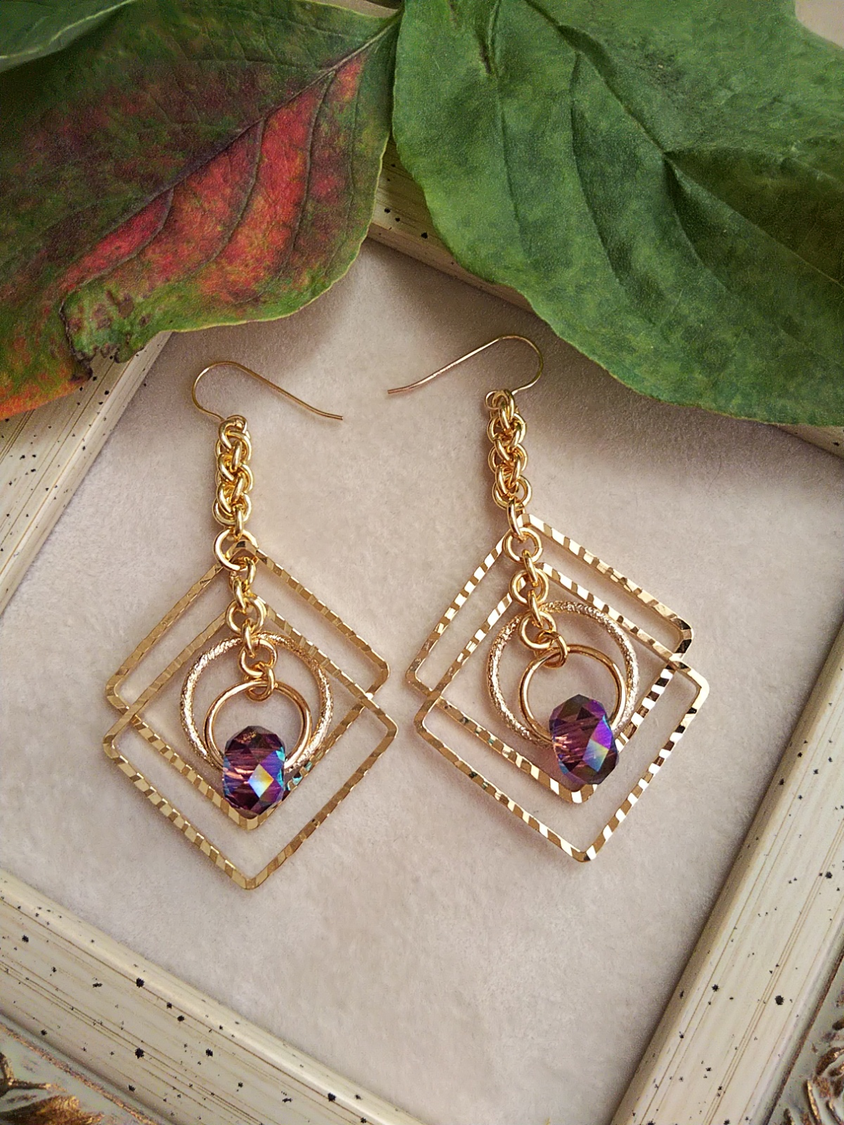 14KGP フックピアス  アメジストカラーとジェンスピンドリンケージのピアス