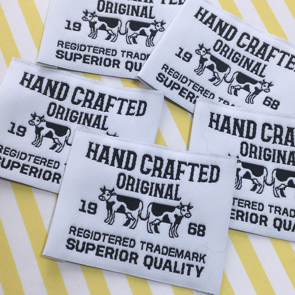 布タグ　牛 HAND CRAFTED（白×黒）5枚セット　織りネームタグ 1枚目の画像