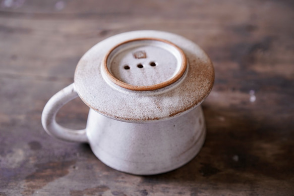 陶器のコーヒードリッパー ２-４杯用　/ Ceramic Coffee Dripper for 2-4 cups 7枚目の画像