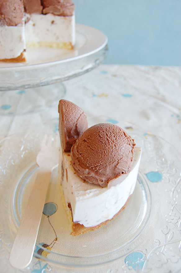 可愛いチョコレートのジェラートアイスケーキ 4枚目の画像